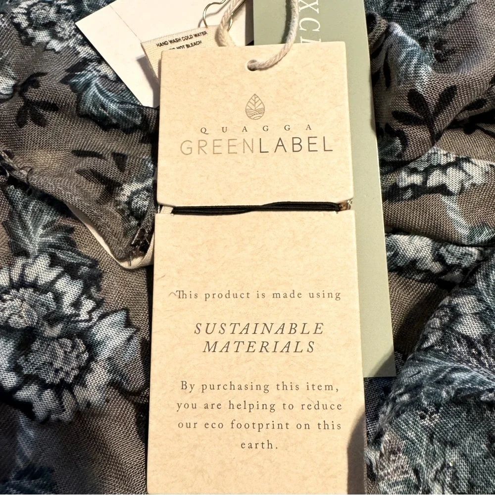 (OS) NWT Quagga GREENLABEL Wrap w/ Armholes & Tassels Floral Dark Teal & Grey